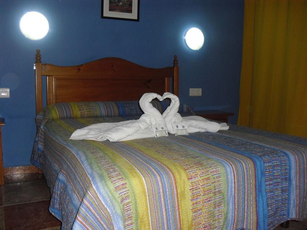 Virgen Del Rocio II Hotel Torremolinos Buitenkant foto