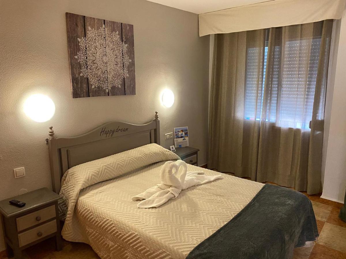 Virgen Del Rocio II Hotel Torremolinos Buitenkant foto